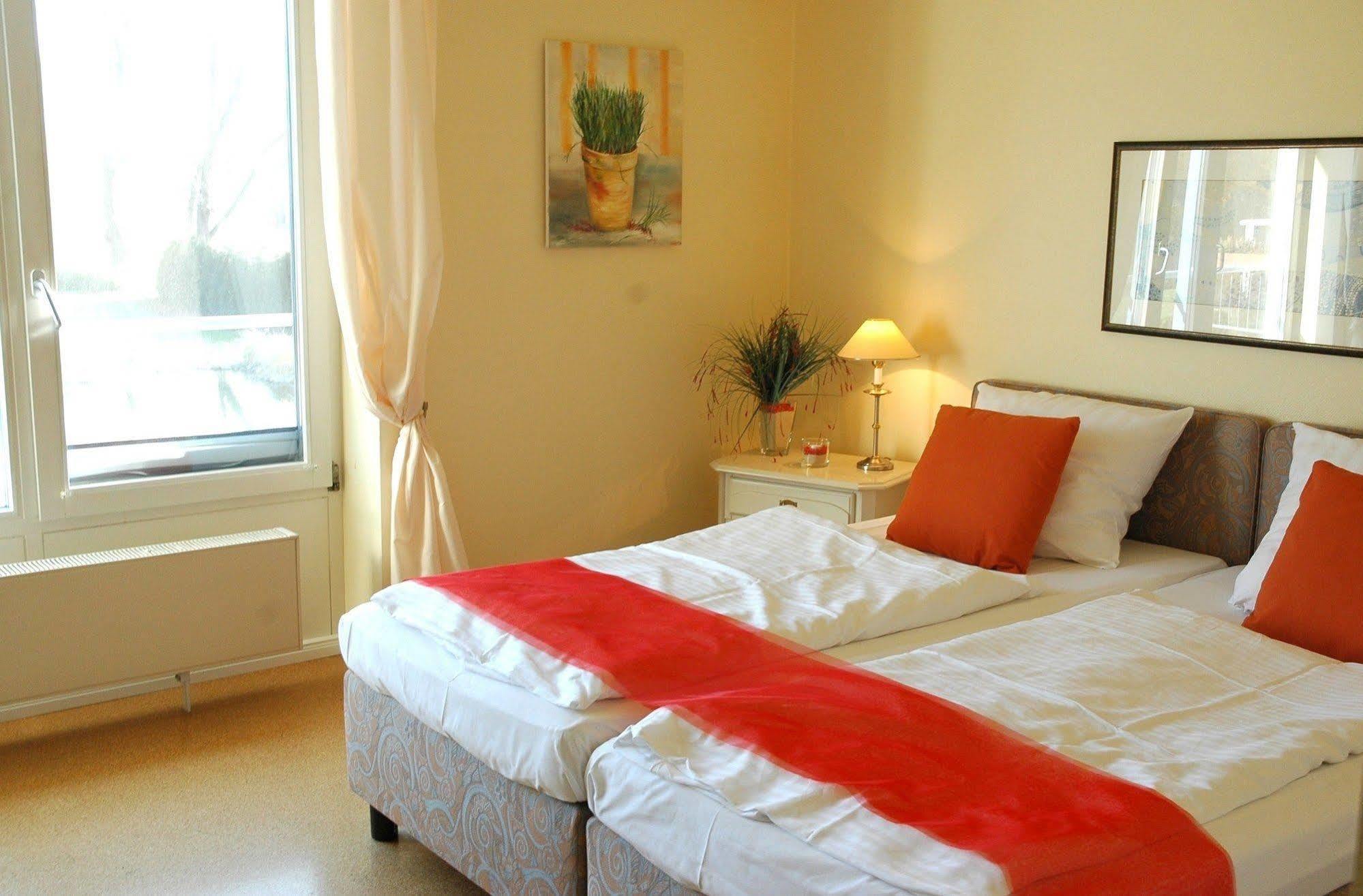 Alago Hotel Am See Cambs Ngoại thất bức ảnh