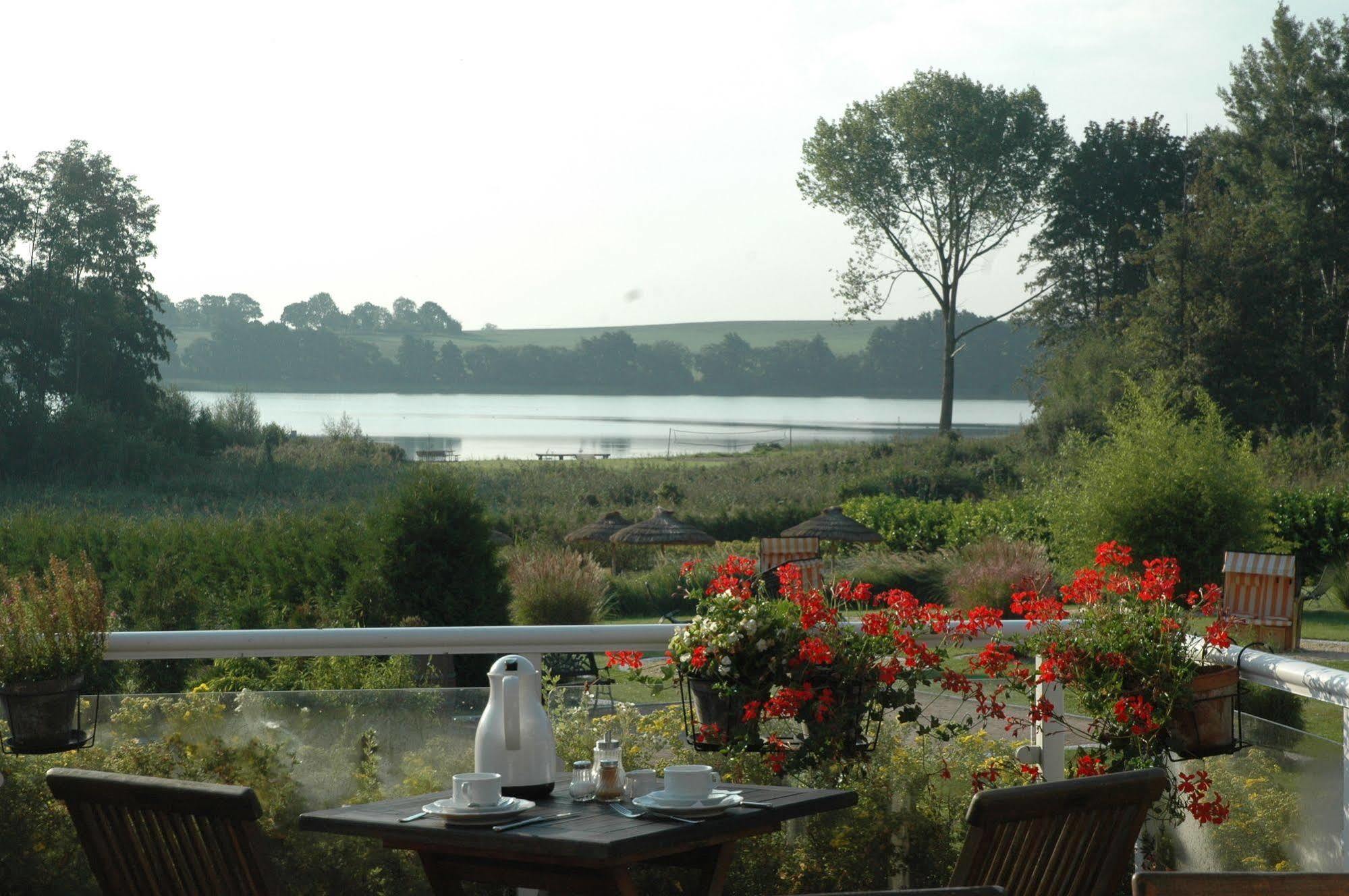 Alago Hotel Am See Cambs Ngoại thất bức ảnh